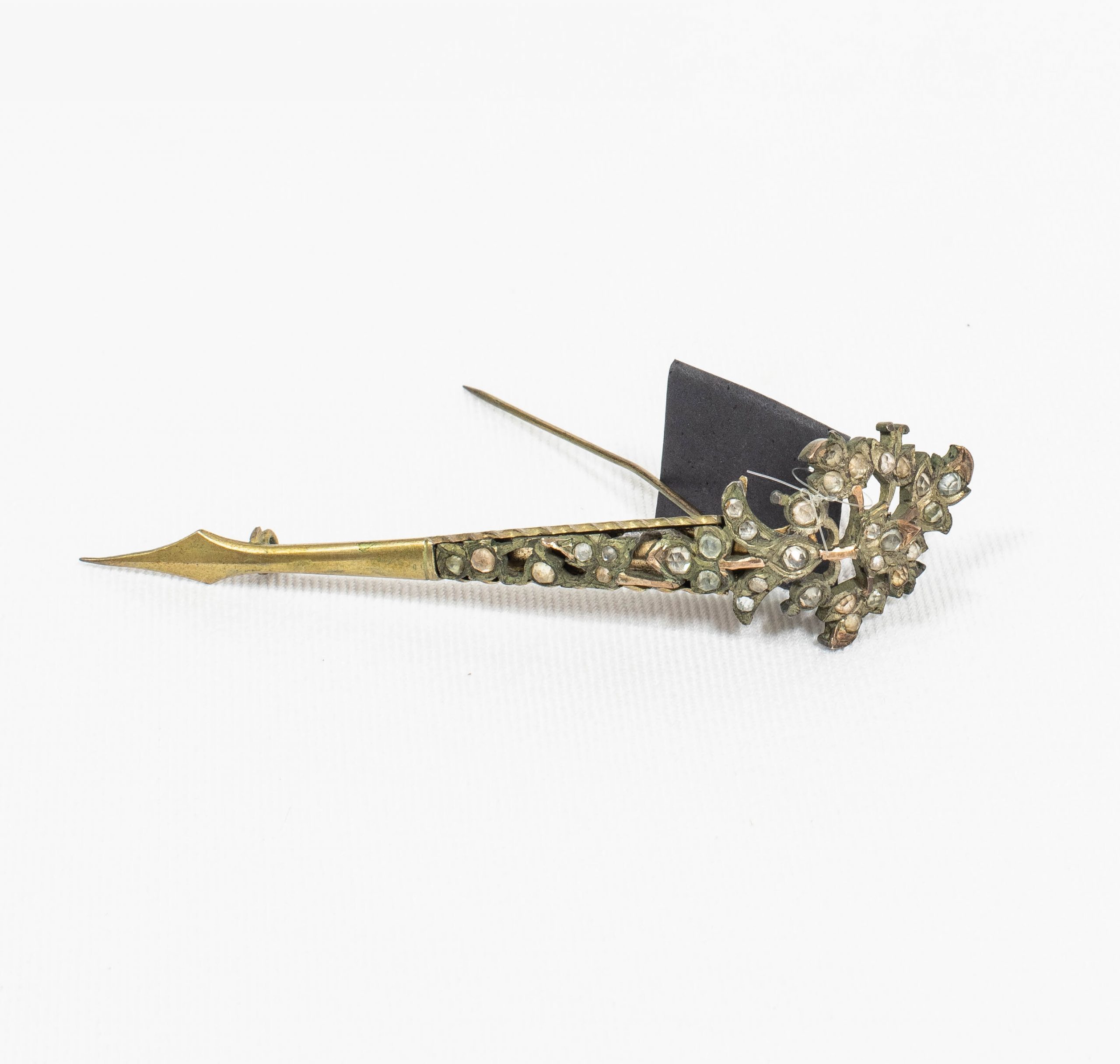 Broche