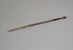 Limpador de ouvidos e palito