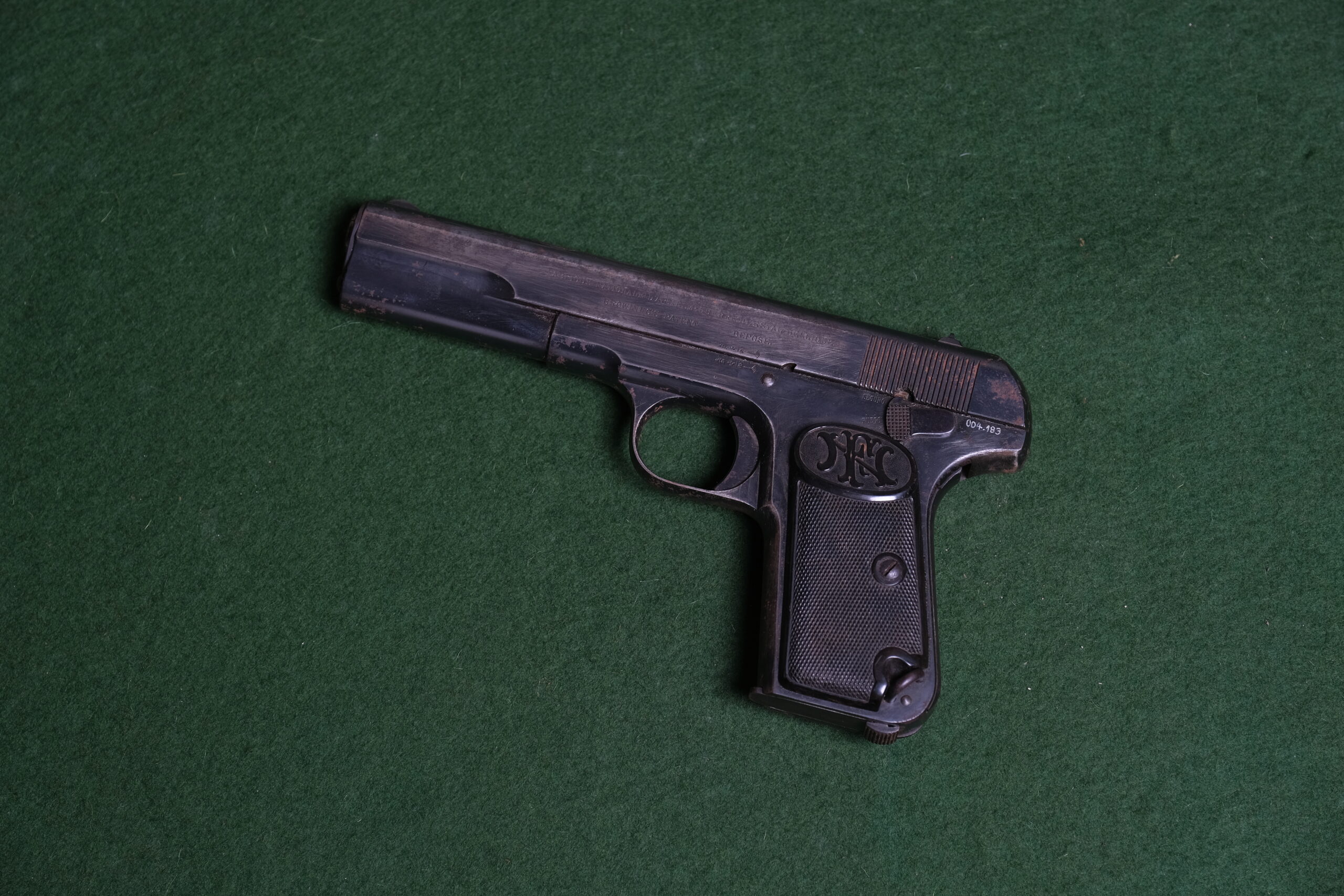 Pistola