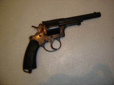 Revólver (modelo de estudo)