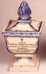 Urna cineraria