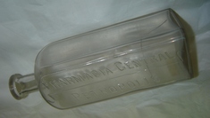 Embalagem de produto: frasco: