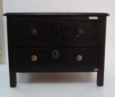 Cômoda (miniatura)
