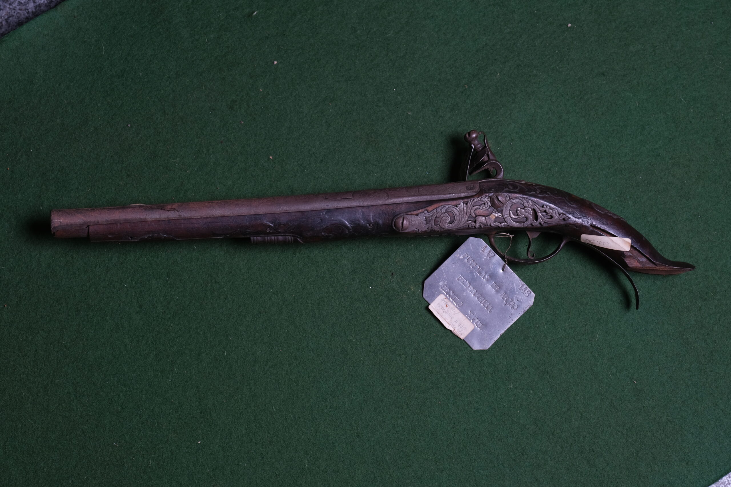 Pistola