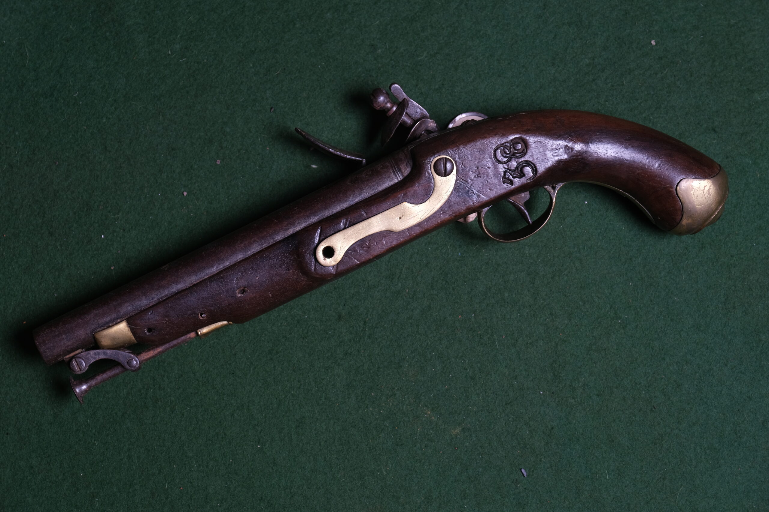 Pistola