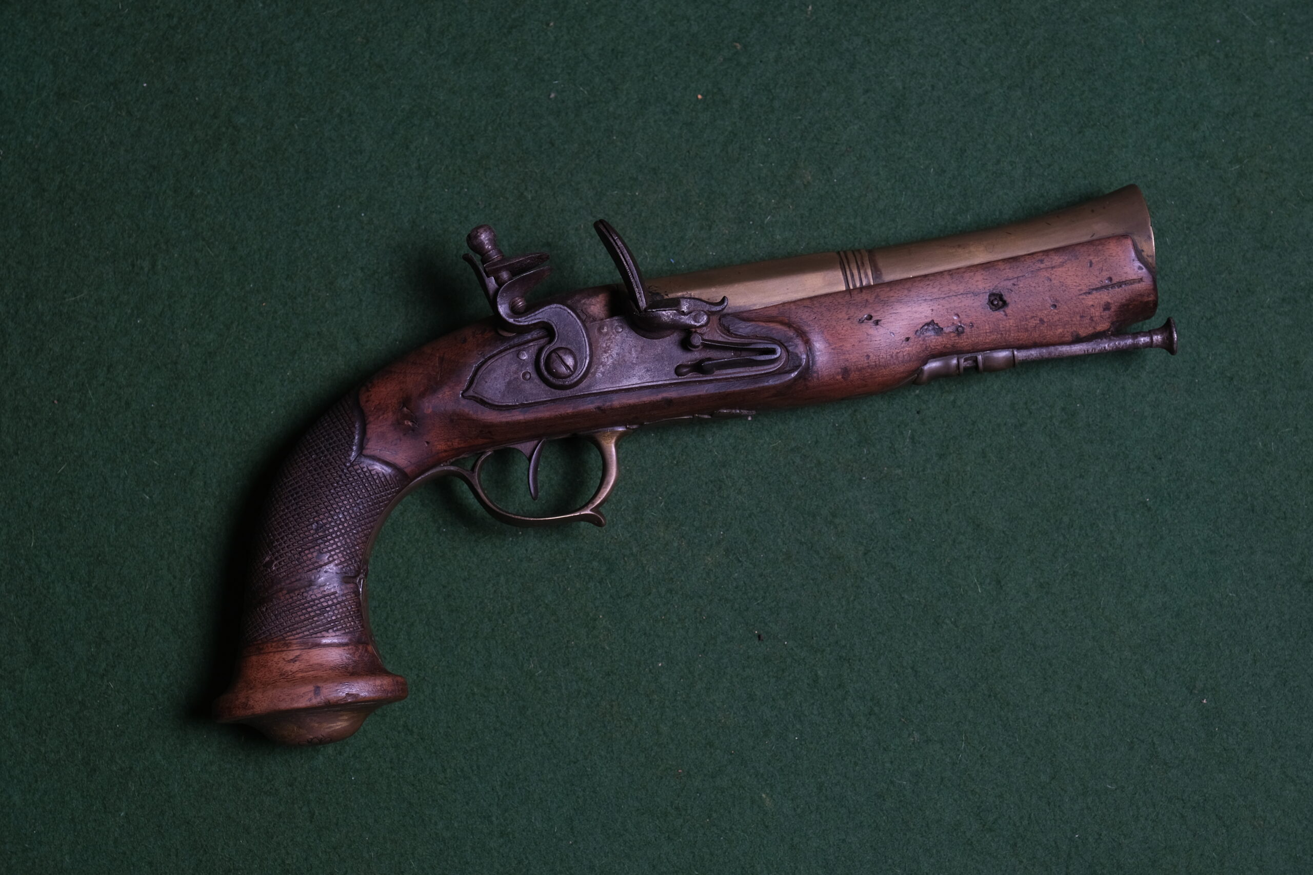 Pistola