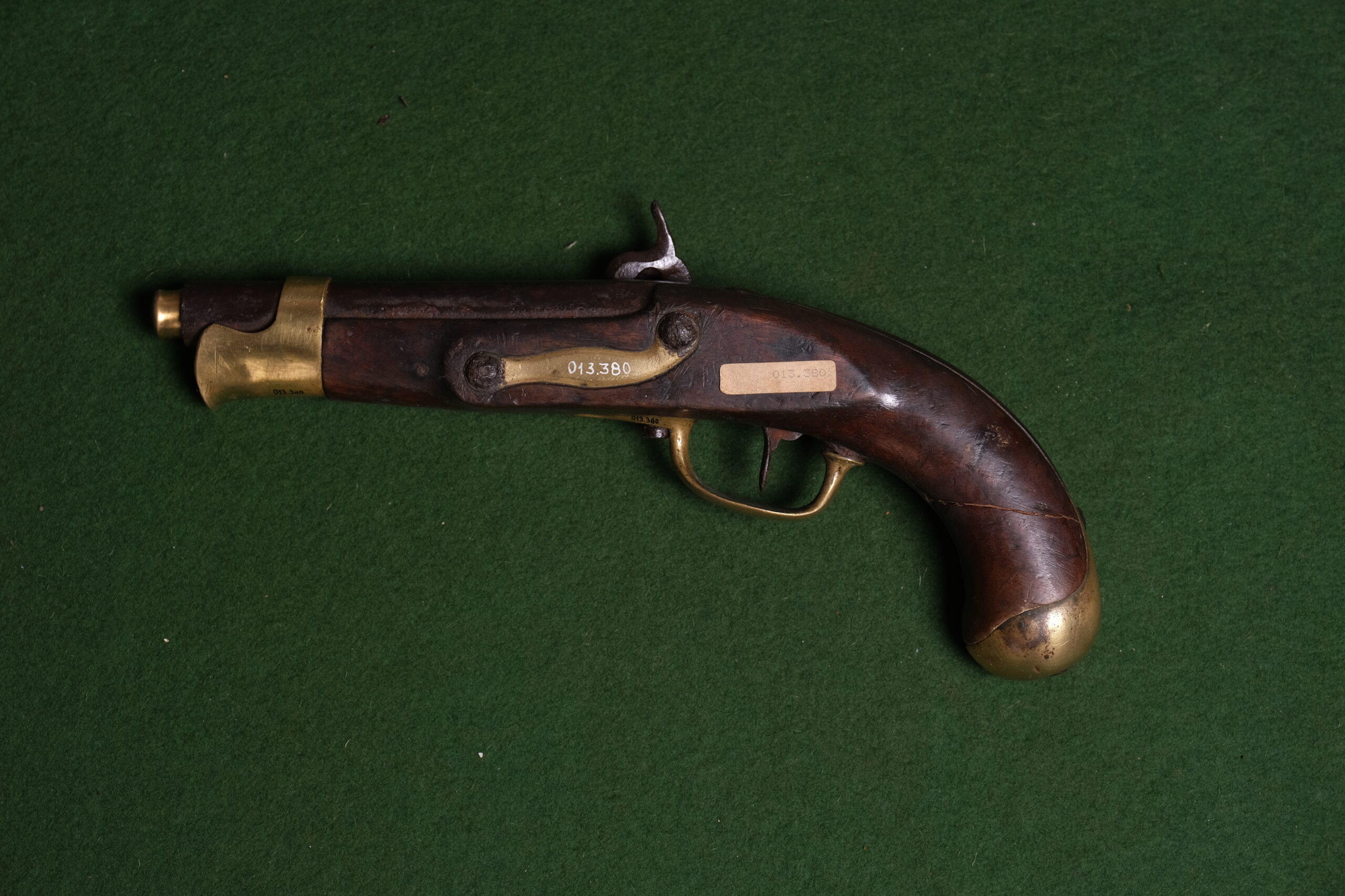 Pistola