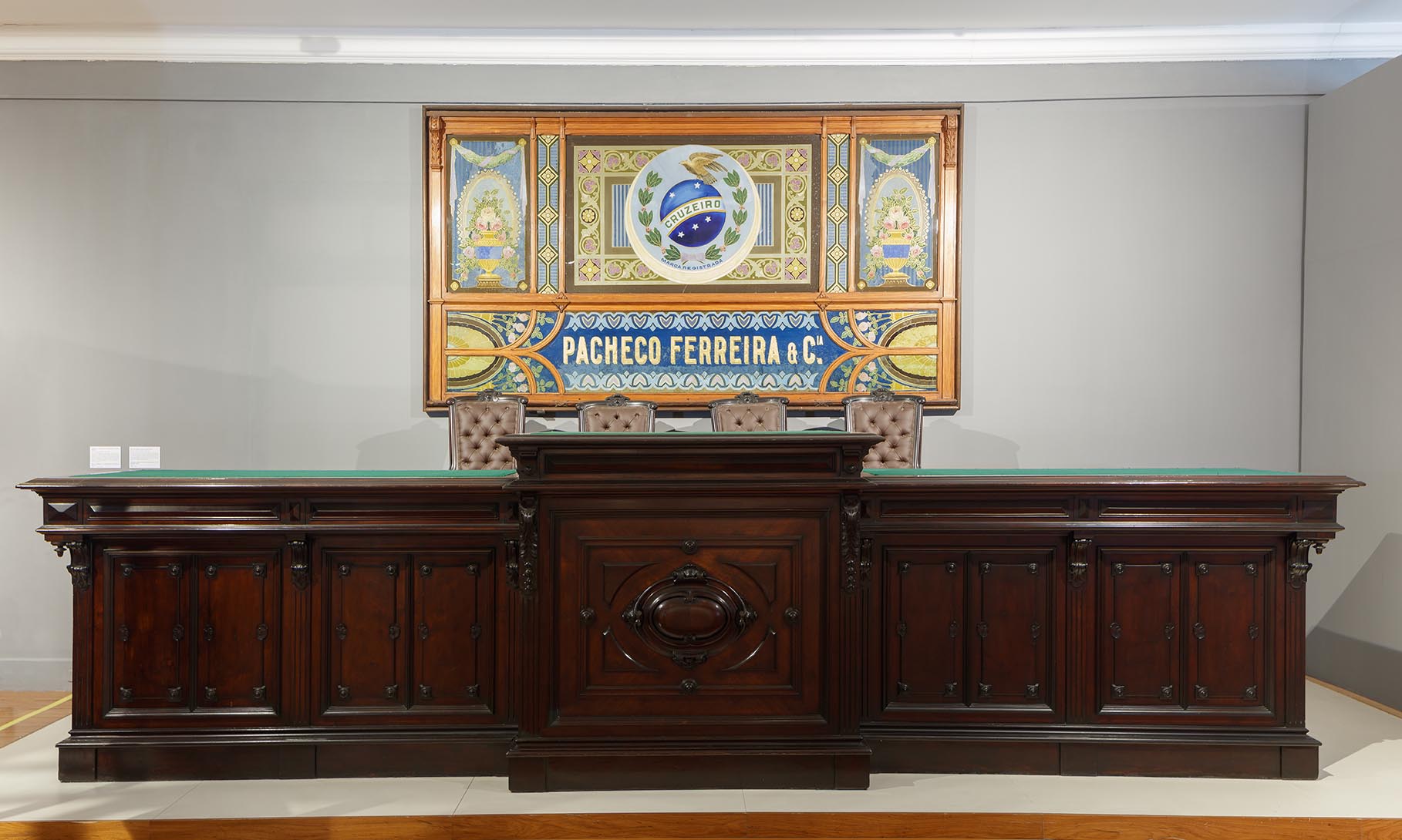 Mesa de reunião