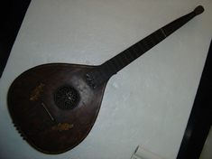 Instrumento de corda: alaúde