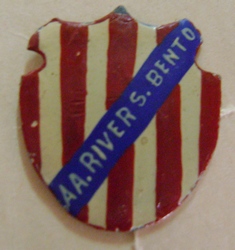 Botão (distintivo)?