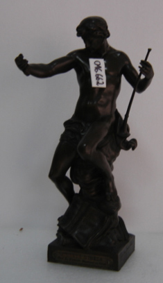 Estatueta alegórica