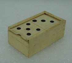 Dominó (miniatura)