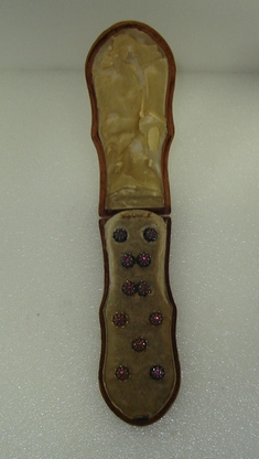Estojo (acessorio de indumenta