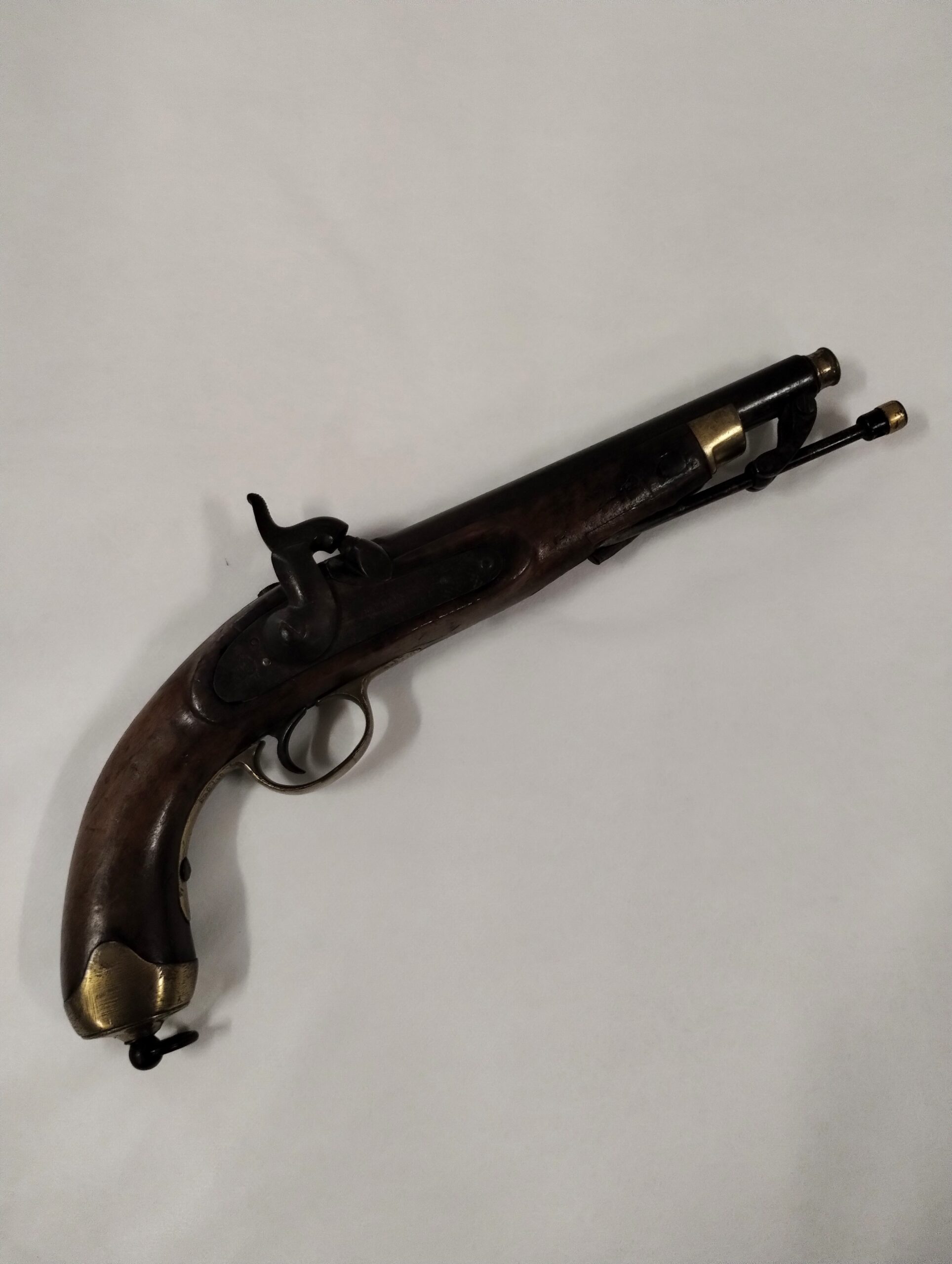 Pistola