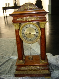 Relógio de mesa