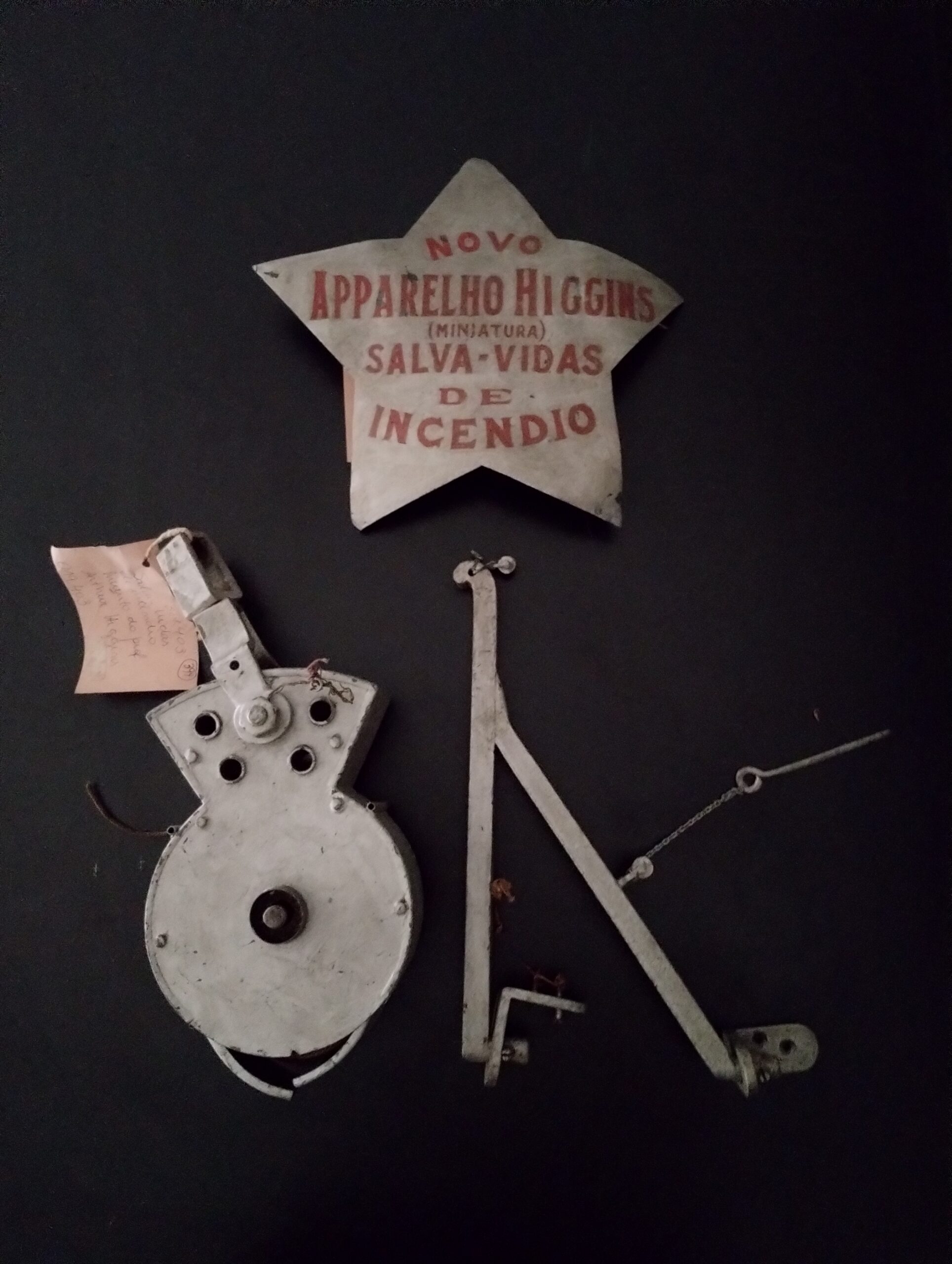 Salva vidas de incêndio (model