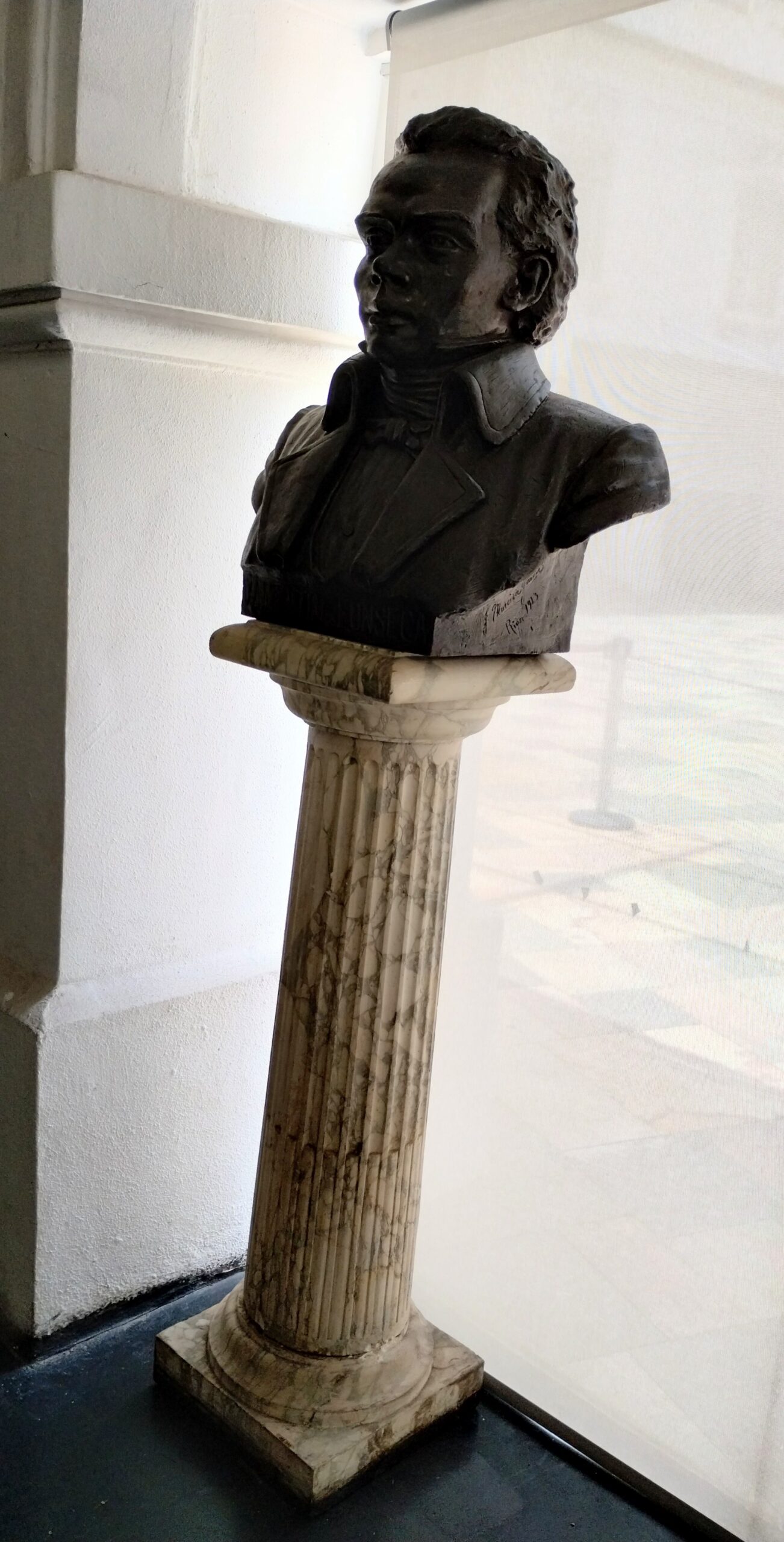 Pedestal