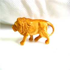 Brinquedo: leão
