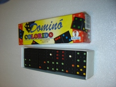 Brinquedo: dominó