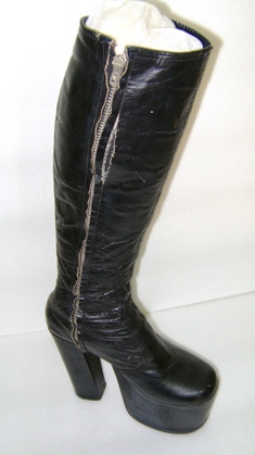 Bota (pé esquerdo)