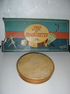 Brinquedo (tamborete)