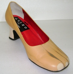 Sapato (pé esquerdo)