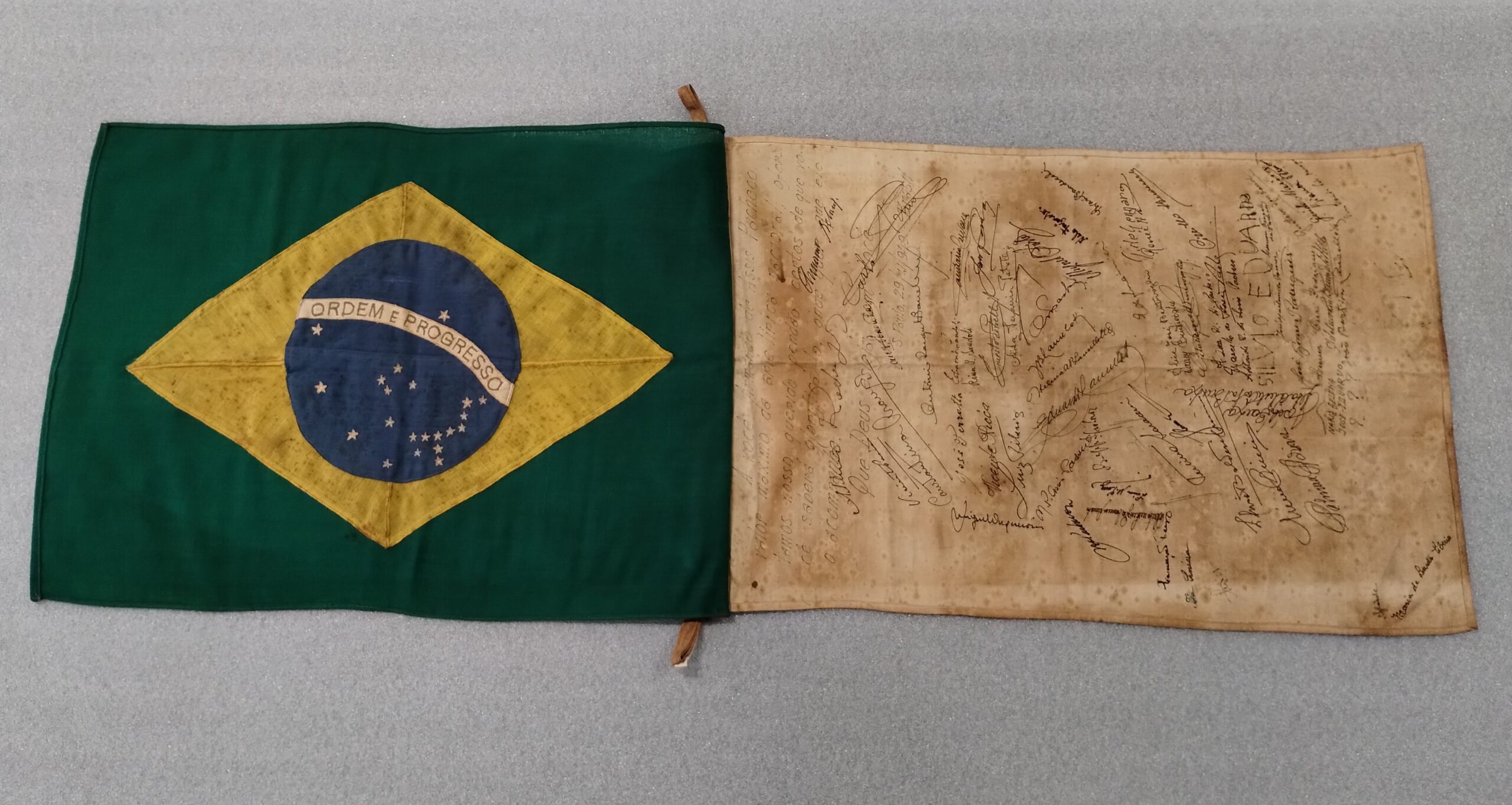 Bandeira (teatro)