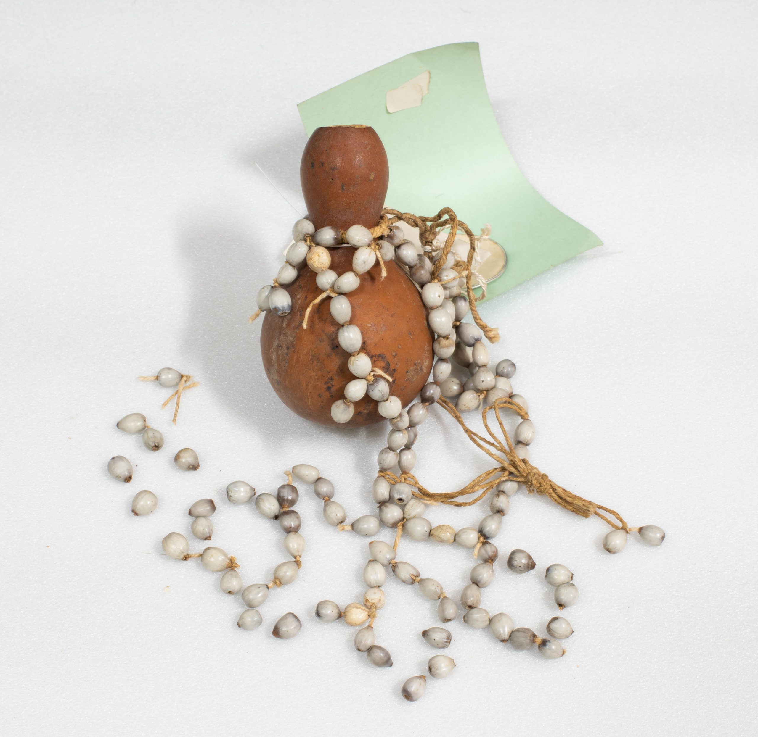 Instrumento de percussão: maraca