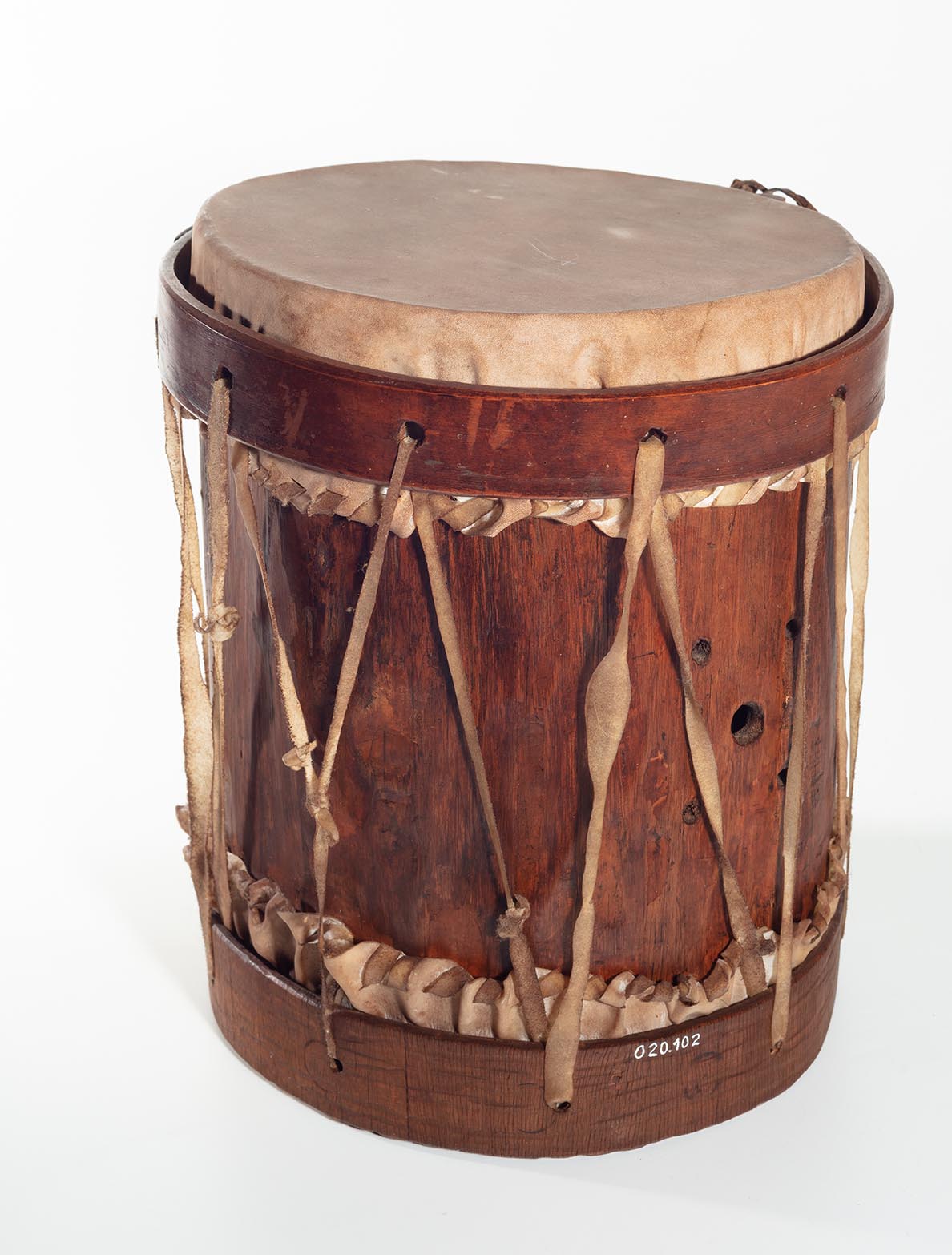 Instrumento de percussão: tambor
