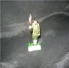 Brinquedo: soldado de chumbo