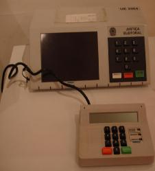 Urna eleitoral eletrônica