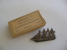 Broche em forma de navio a vela (almirante saldanha)