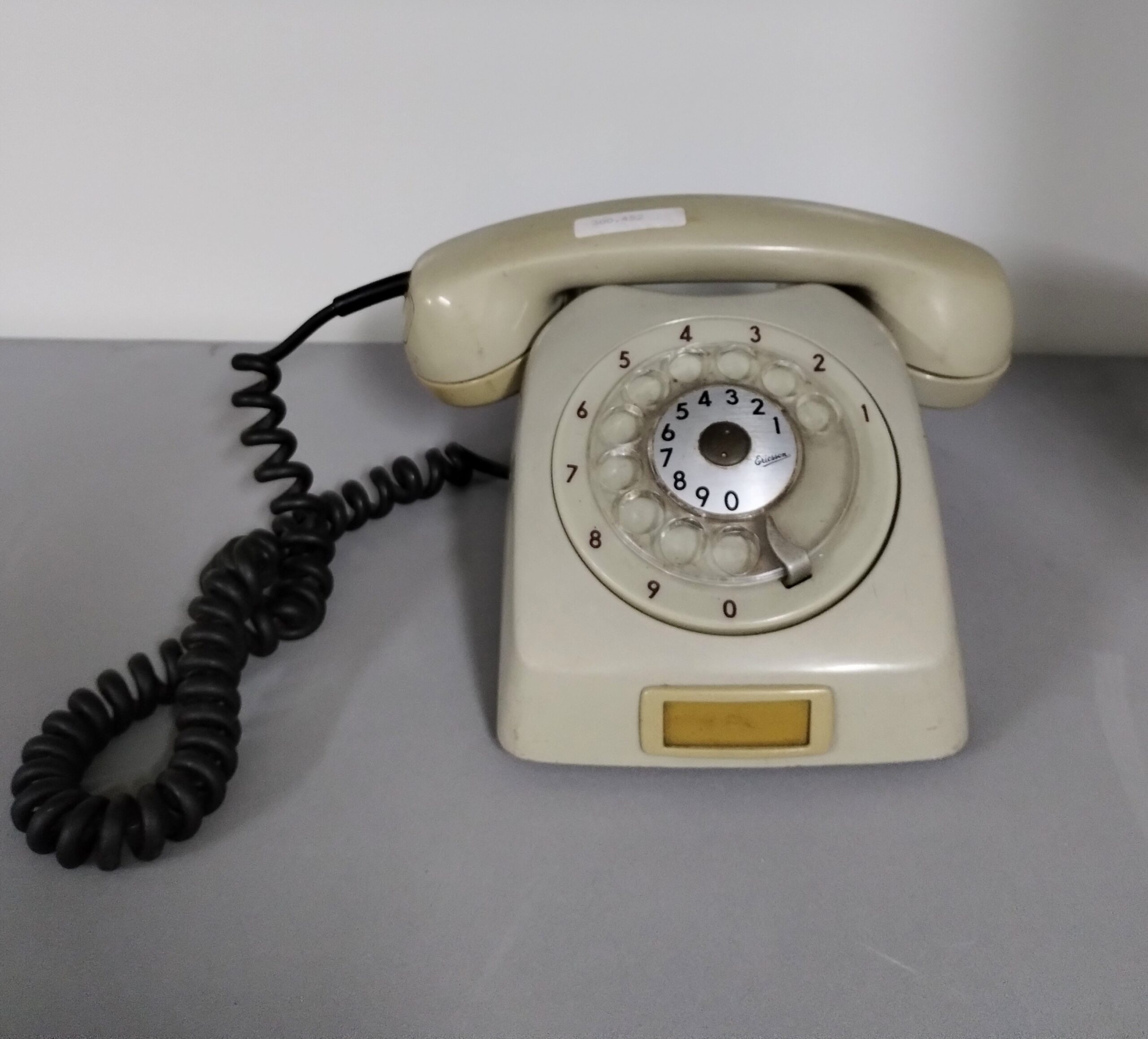 Telefone