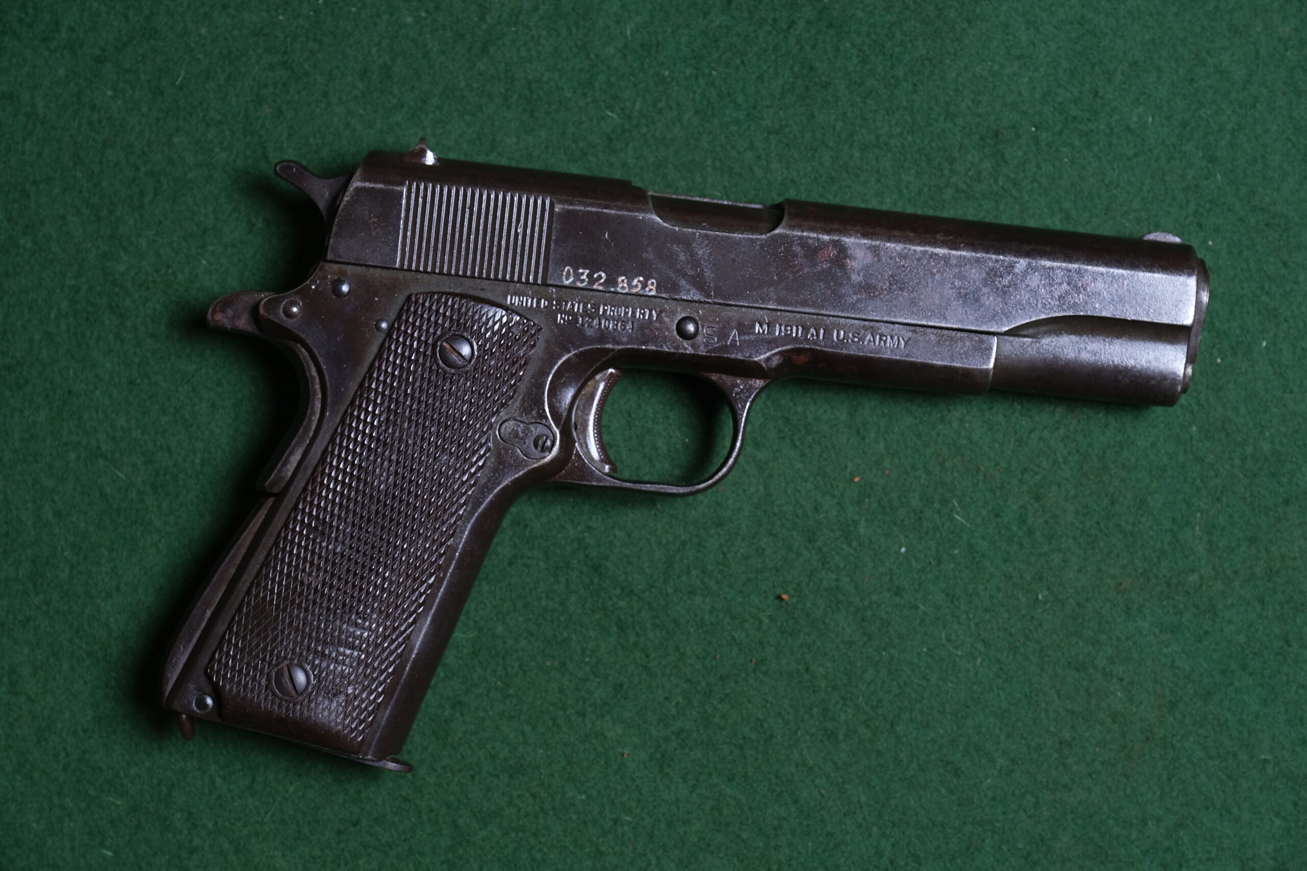 Pistola