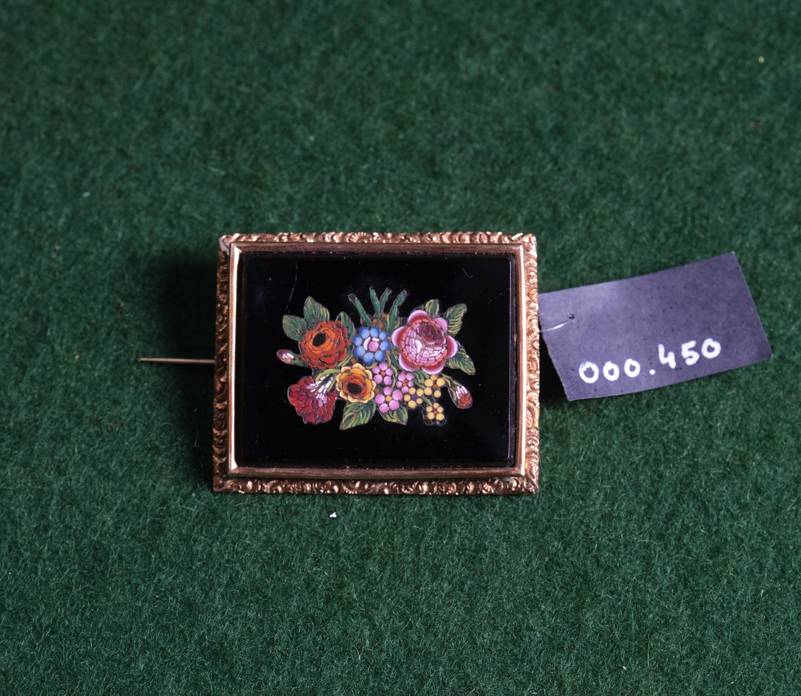 Broche