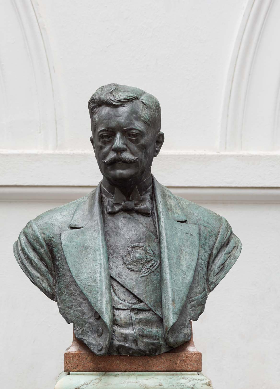 Busto