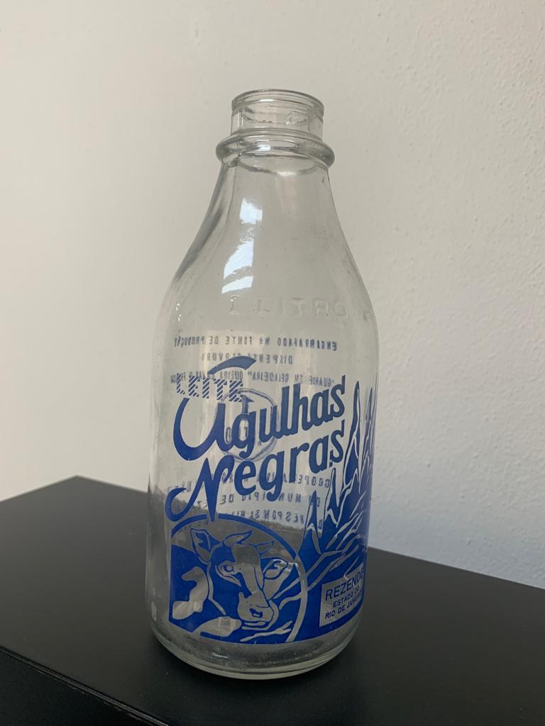 Embalagem de produto: garrafa